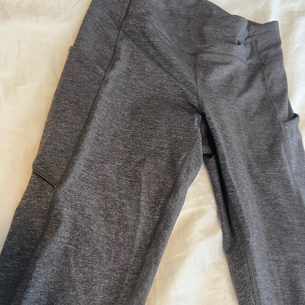 LuluLemon size 6 Gray Marl legging full length
